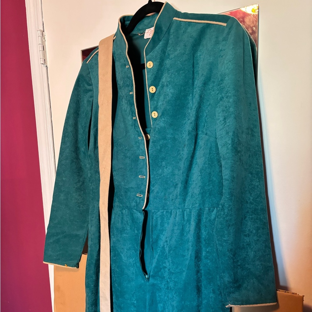 Lady Carol vintage 1960s/1970s style green velour dress